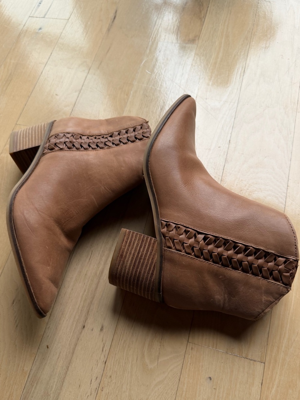 LUCKY BRAND Tan Leather Sz 8 Heeled Ankle BOOTS, Like New